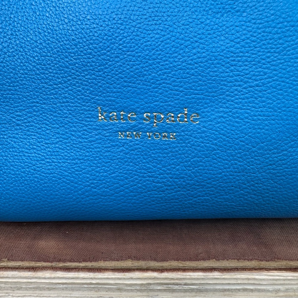 Kate Spade Busy Small Bucket Bag Oceanside - Picture 5 of 15